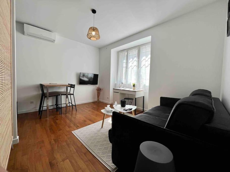 Appartement Climatise / Centre-Ville / 4 Personnes Besancon Exterior photo